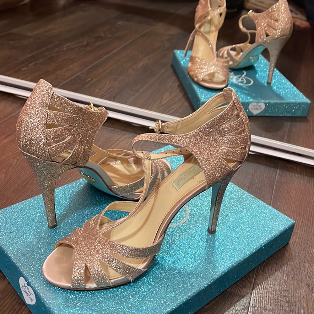 Blue by Betsey Johnson SB-Tee